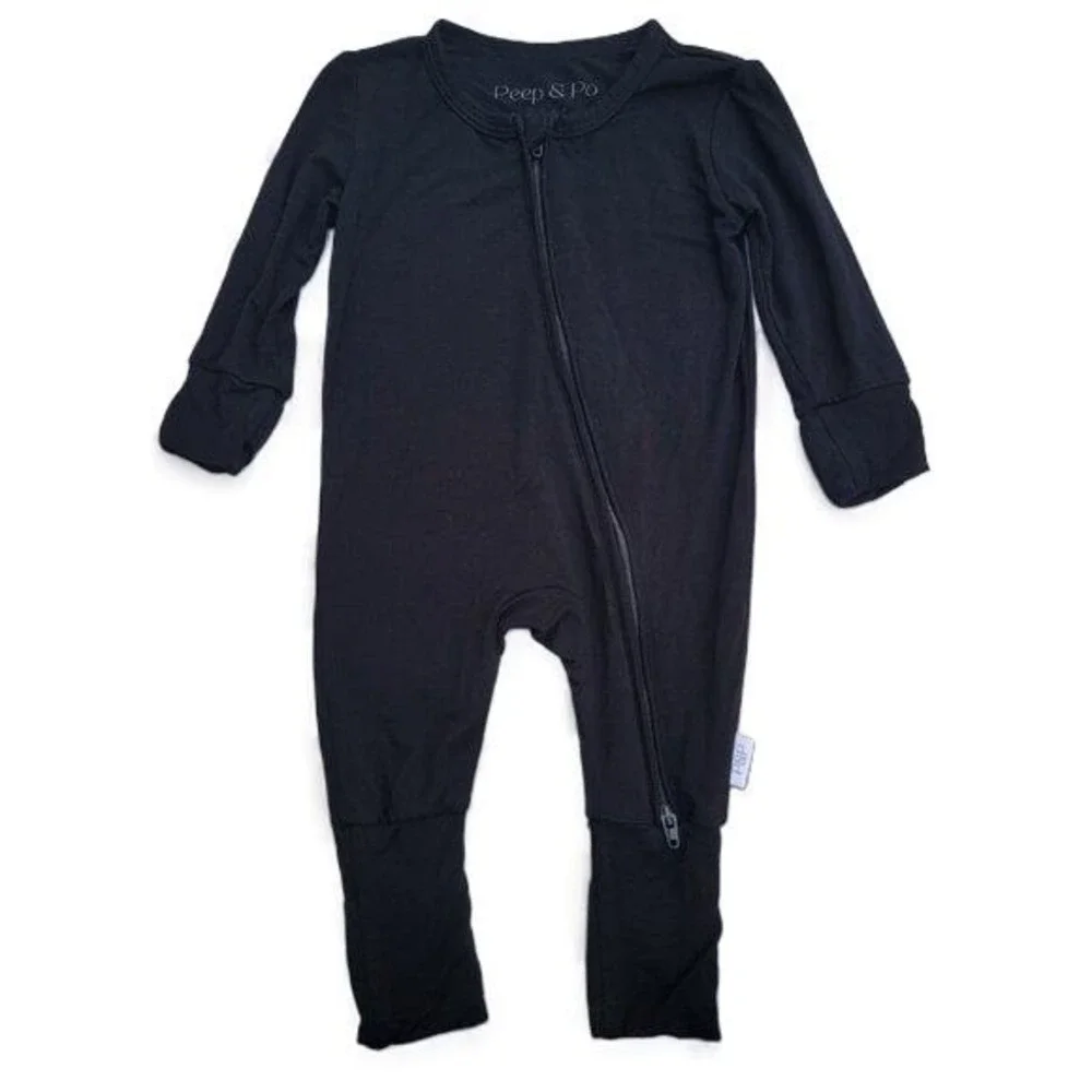 Peep & Po Bamboo Solid Black Convertible Footie Zip Romper Size 0-3m